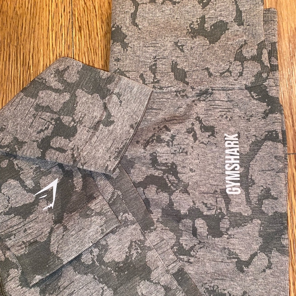 SOLD Gymshark camo leggings, never worn, light green in color